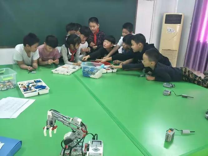 地址:实验小学对面凤裕